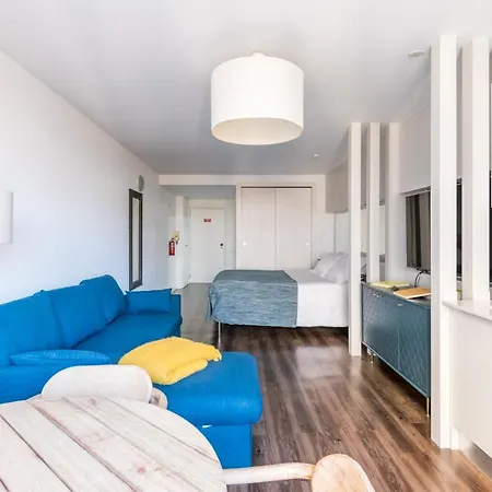 Marina Club Apartment *